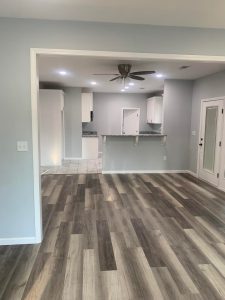 3 Reasons to Consider Installing Vinyl Flooring in Your Home